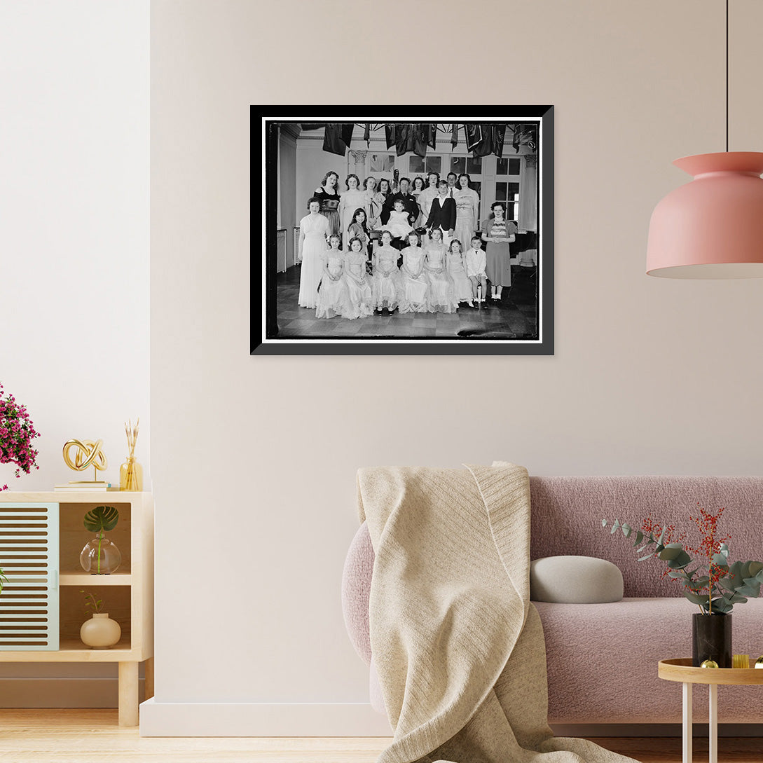 Framed Print, 17-7/8" x 21-7/8" V714081