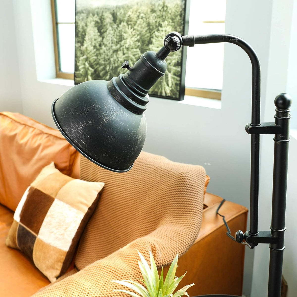 Black Adjustable Metal Desk Lamp T578899