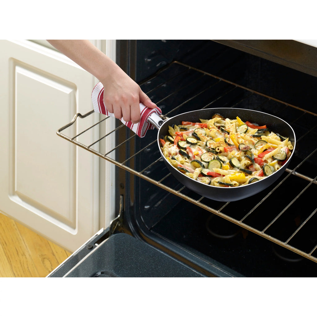4 Quart Triangle Easy Pour Pan P7799